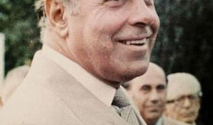 Azerbaycan'ın mimarı Haydar Aliyev, 18 yıl önce bugün vefat etti